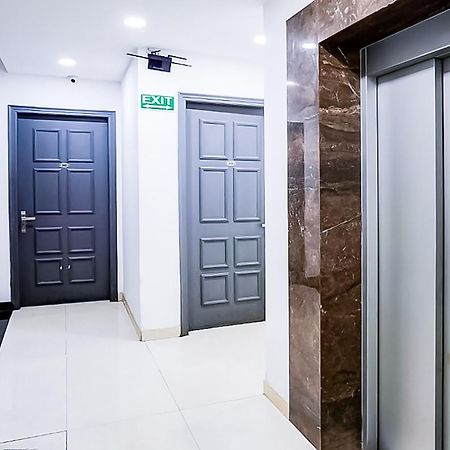 Family Rooms Inn - Shalimarbagh Нью-Дели Экстерьер фото
