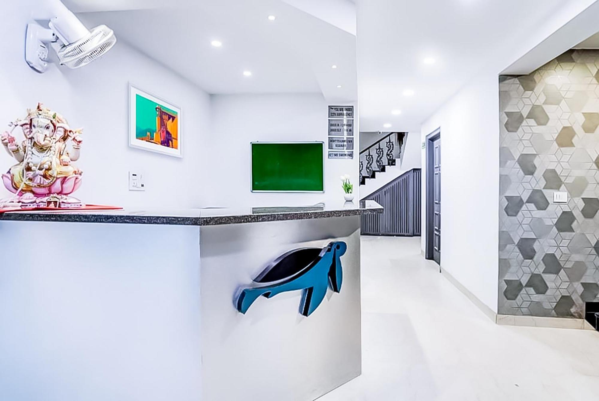 Family Rooms Inn - Shalimarbagh Нью-Дели Экстерьер фото